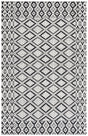 Safavieh Marbella 4'-0" x 6'-0" Rug in Ivory / Black