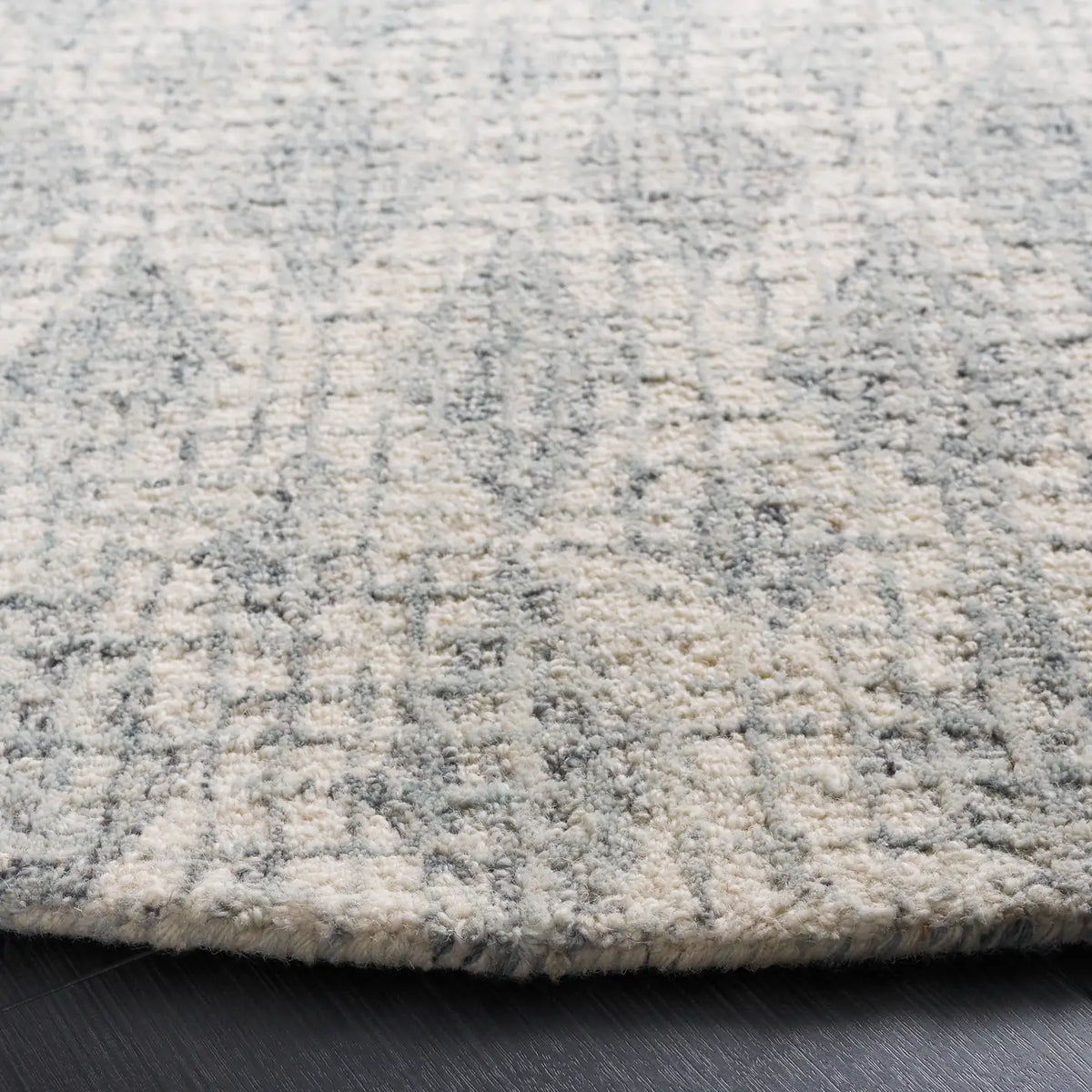 Safavieh Abstract 6'-0" x 6'-0" Rug in Grey / Ivory