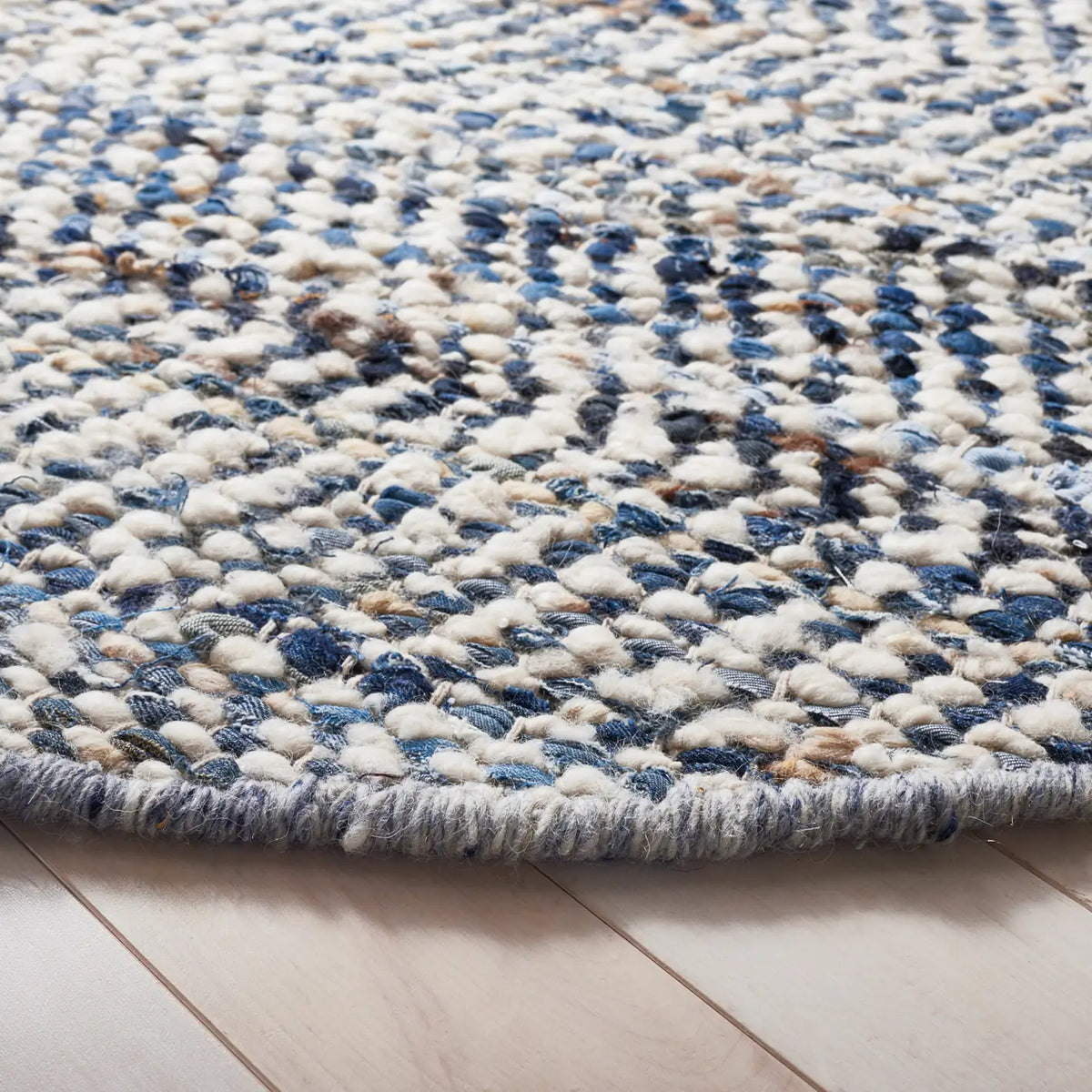 Safavieh Natura 6'-0" x 6'-0" Rug in Blue / Ivory