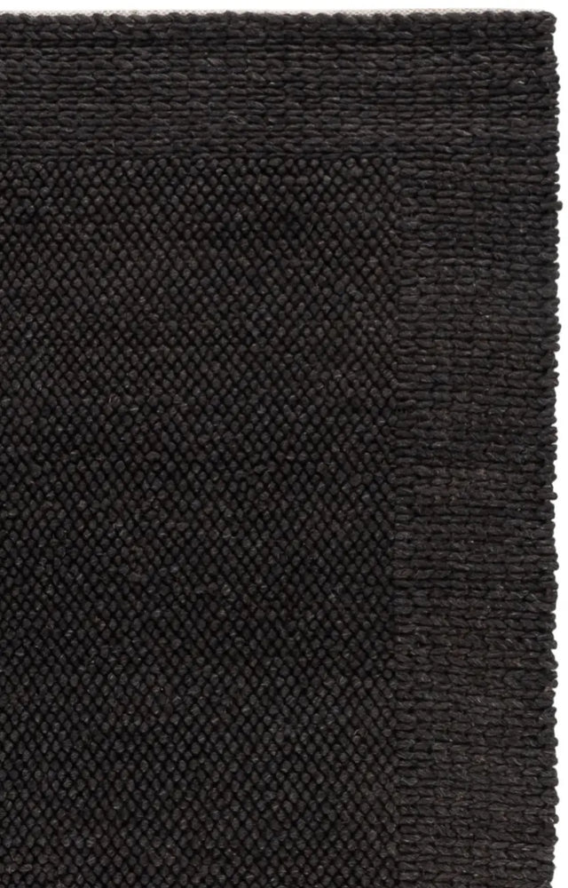 Safavieh Natura 5'-0" x 8'-0" Rug in Charcoal / Black