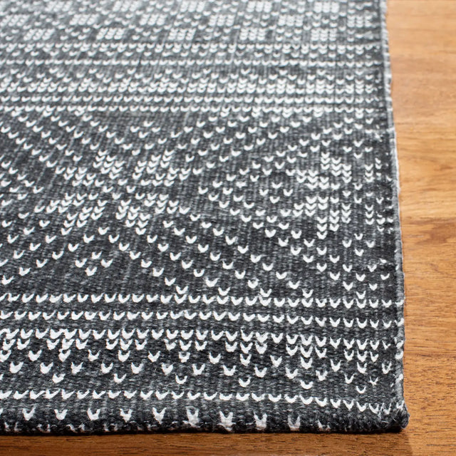 Safavieh Cedar Brook 5'-0" x 8'-0" Rug in Black / Ivory