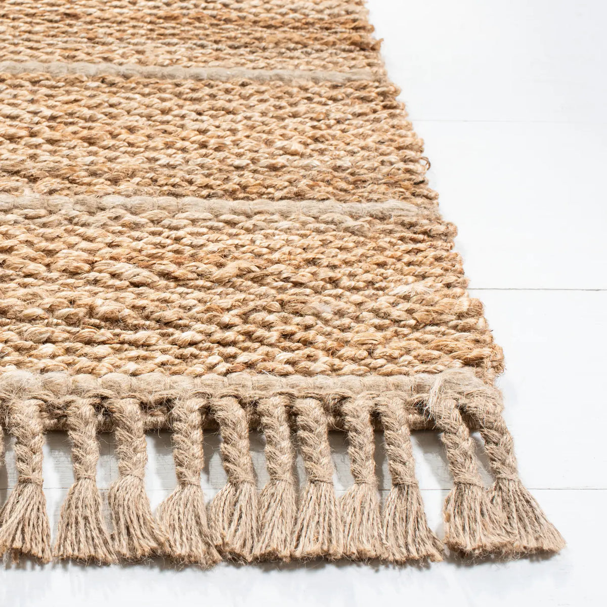 Safavieh Natural Fiber 4'-0" x 6'-0" Rug in Natural / Light Grey