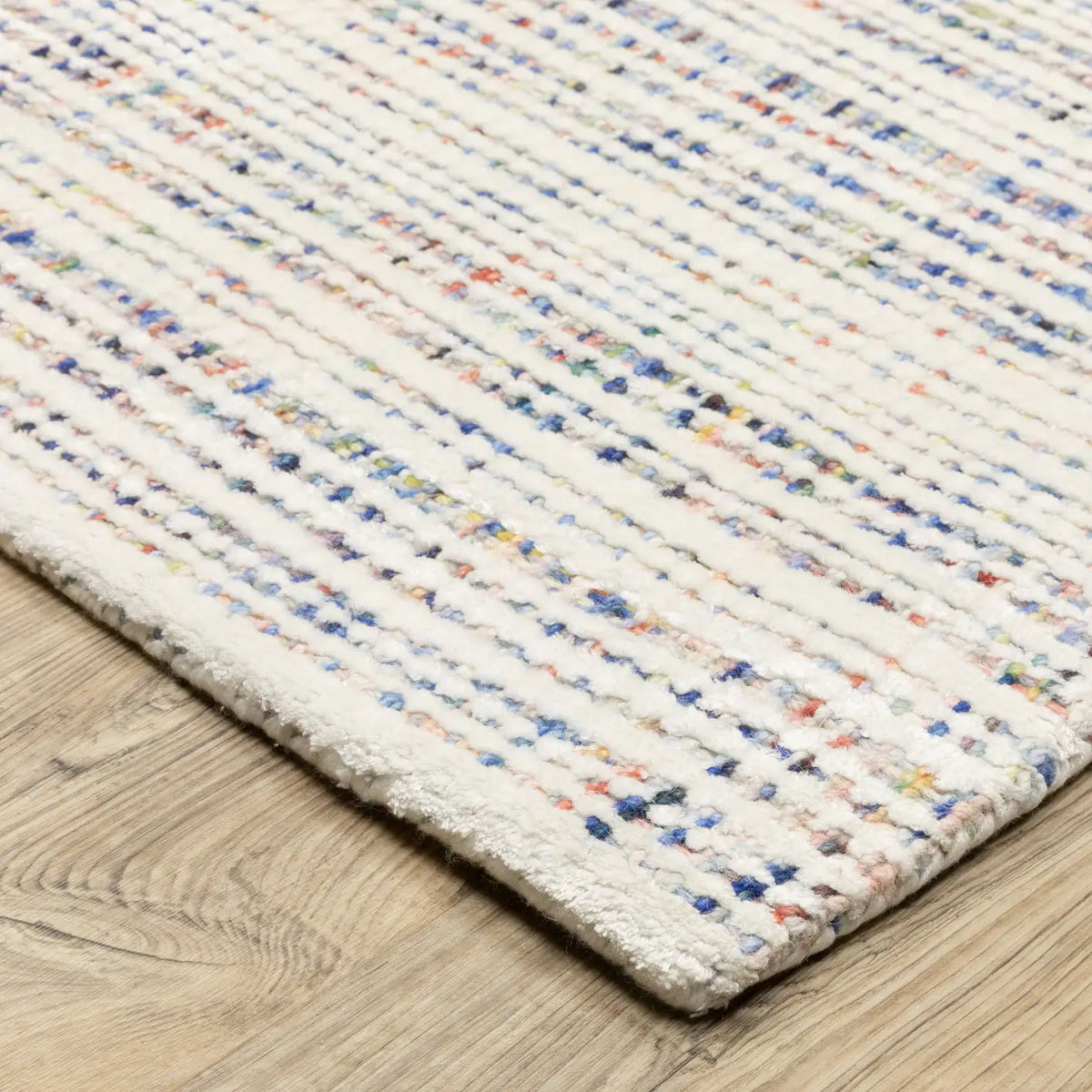 Oriental Weavers Sphinx Circa CIR01 Multi Rugs - corner detail
