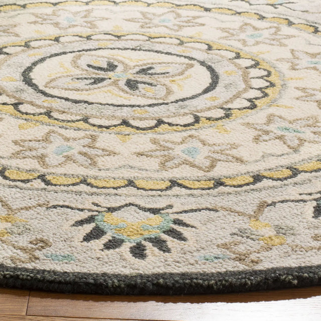 Safavieh Novelty 5'-0" x 5'-0" Rug in Ivory / Grey