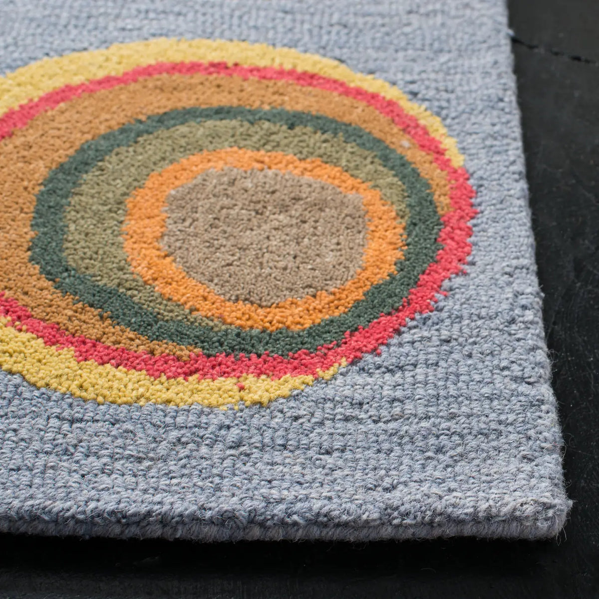 Safavieh Soho 3'-6" x 5'-6" Rug in Blue / Multi