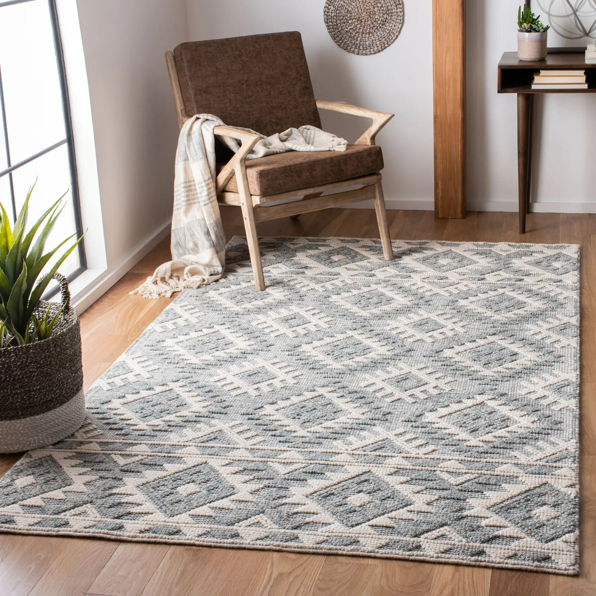Safavieh Natura 5'-0" x 8'-0" Rug in Cream / Aqua
