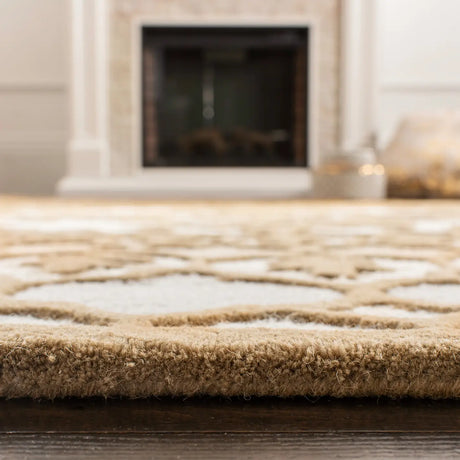 Safavieh Bellagio 5'-0" x 8'-0" Rug in Ivory / Dark Beig