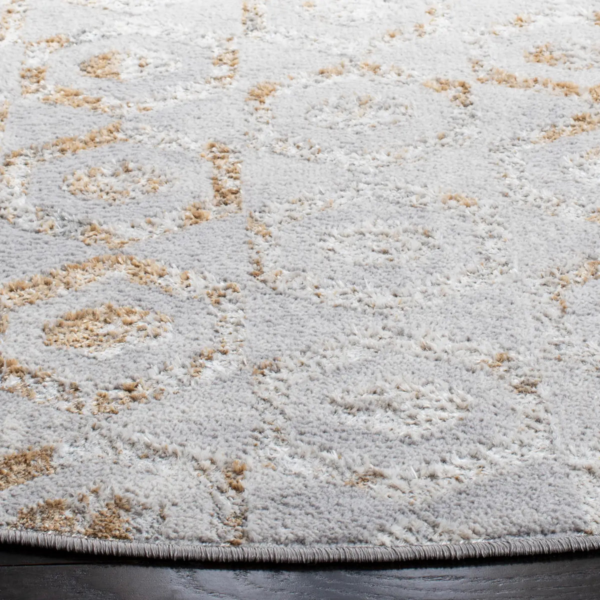 Safavieh Orchard 6'-7" x 6'-7" Rug in Grey / Gold