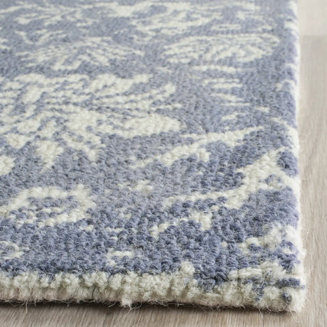 Safavieh Restoration Vintage 4'-0" x 6'-0" Rug in Ivory / Blue