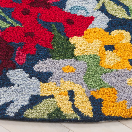Safavieh Easy Care 6'-0" x 6'-0" Rug in Navy / Red
