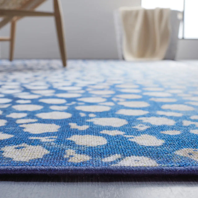 Safavieh Journey 4'-4" x 6'-0" Rug in Navy / Beige