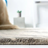 Safavieh Soho 4'-0" x 6'-0" Rug in Grey / Gold