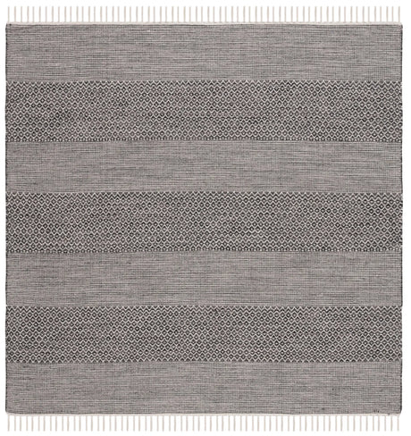 Safavieh Montauk 6'-0" x 6'-0" Rug in Ivory / Anthracite