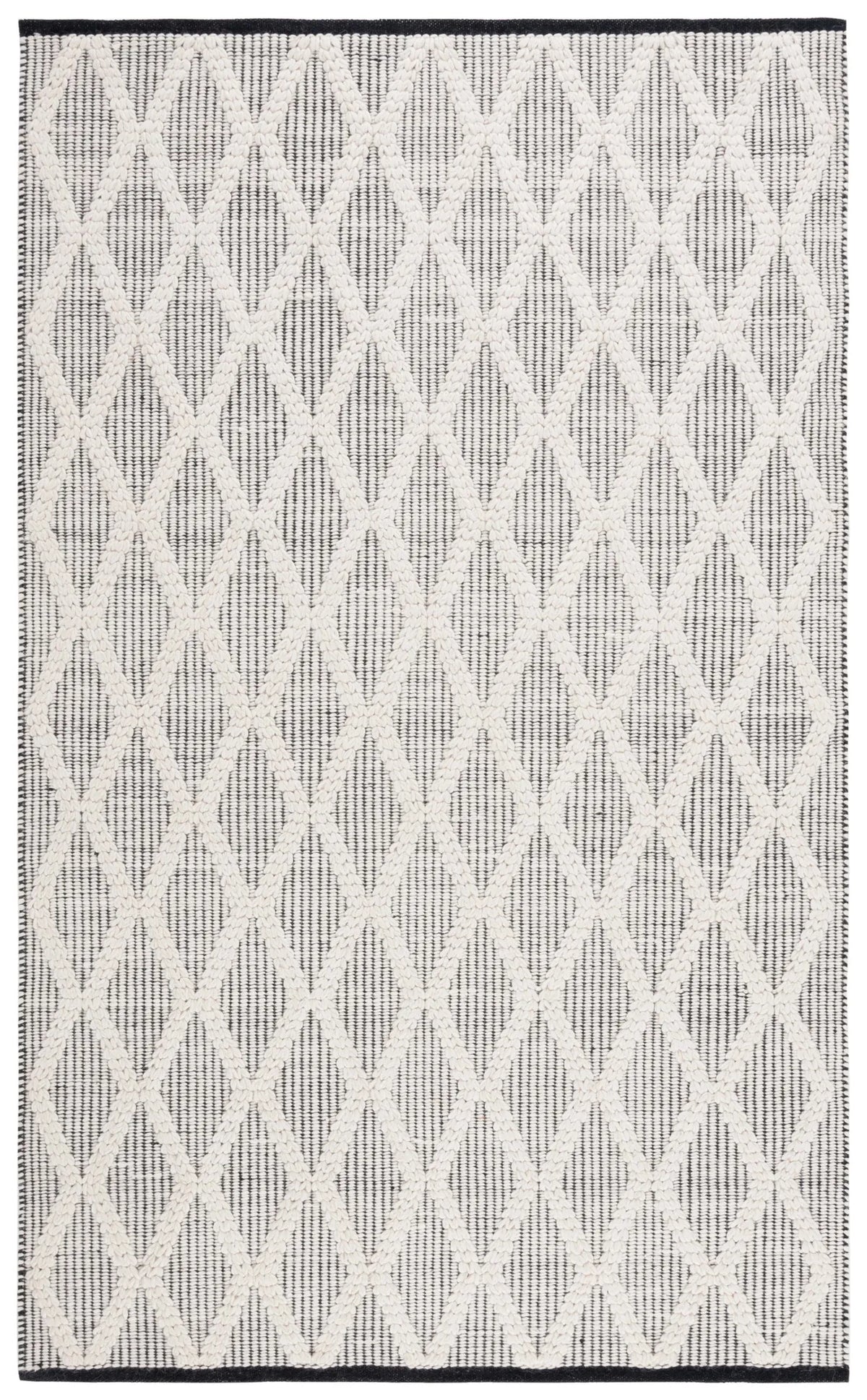 Safavieh Natura 4'-0" x 6'-0" Rug in Black / Ivory