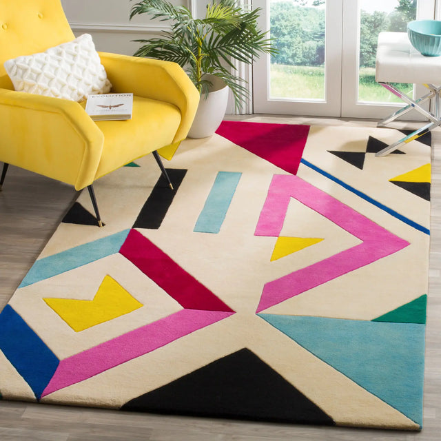 Safavieh Fifth Avenue 5'-0" x 8'-0" Rug in Ivory / Multi