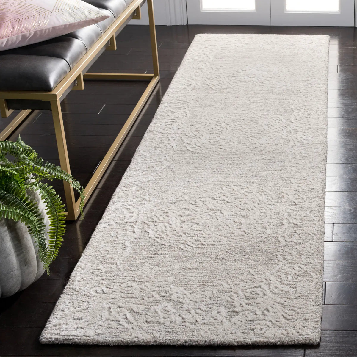 Safavieh Precious 2'-3" x 8'-0" Rug in Beige / Ivory
