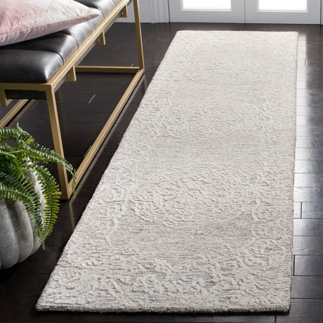 Safavieh Precious 2'-3" x 8'-0" Rug in Beige / Ivory