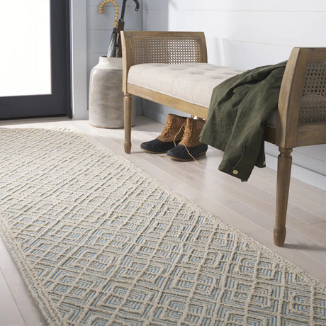 Safavieh Martha Stewart 2'-3" x 8'-0" Rug in Ivory / Blue