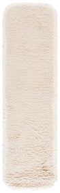 Safavieh Casablanca 2'-3" x 8'-0" Rug in Beige / Ivory