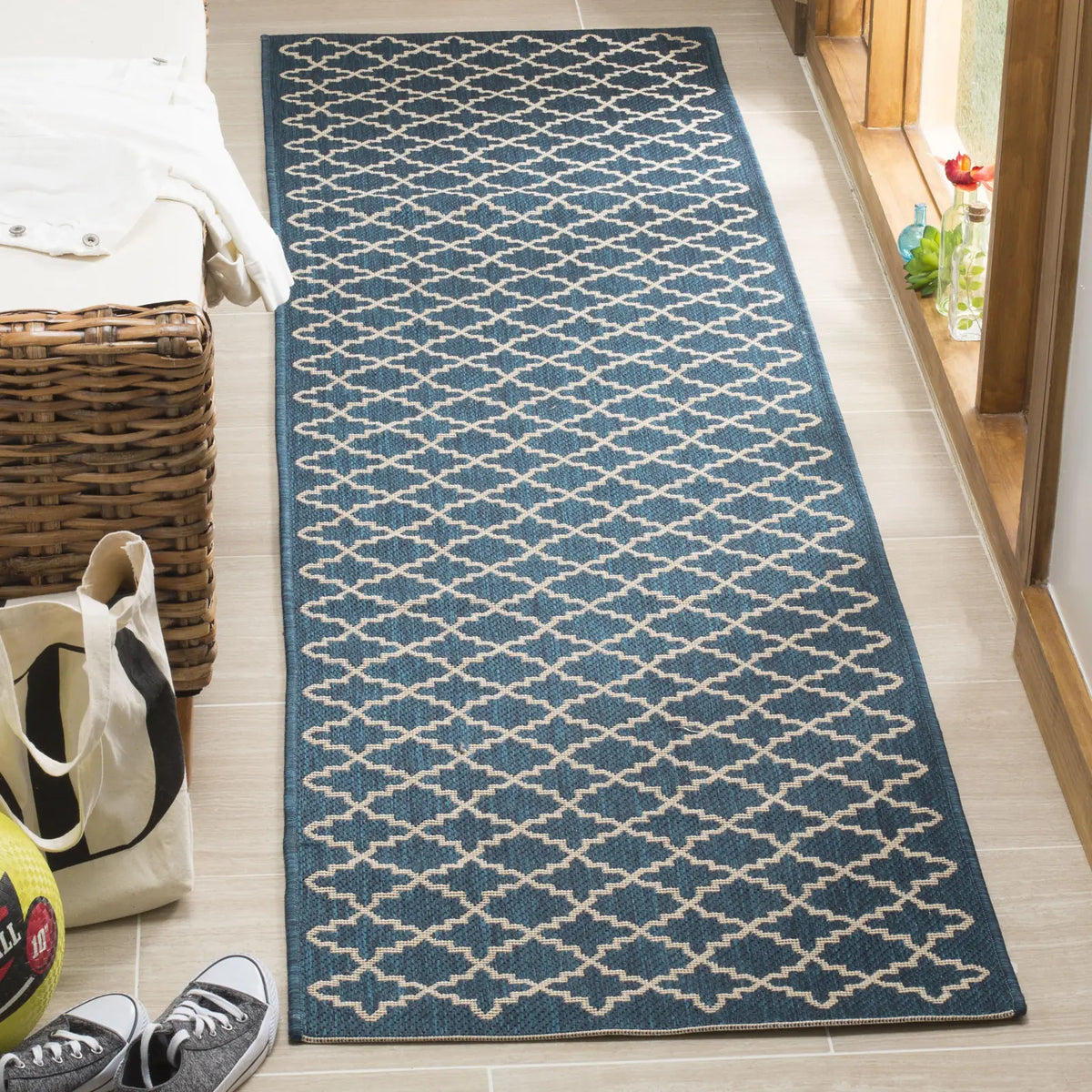 Safavieh Courtyard 2'-3" x 8'-0" Rug in Navy / Beige