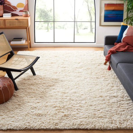 Safavieh Shag 9'-6" x 13'-6" Rug in Ivory