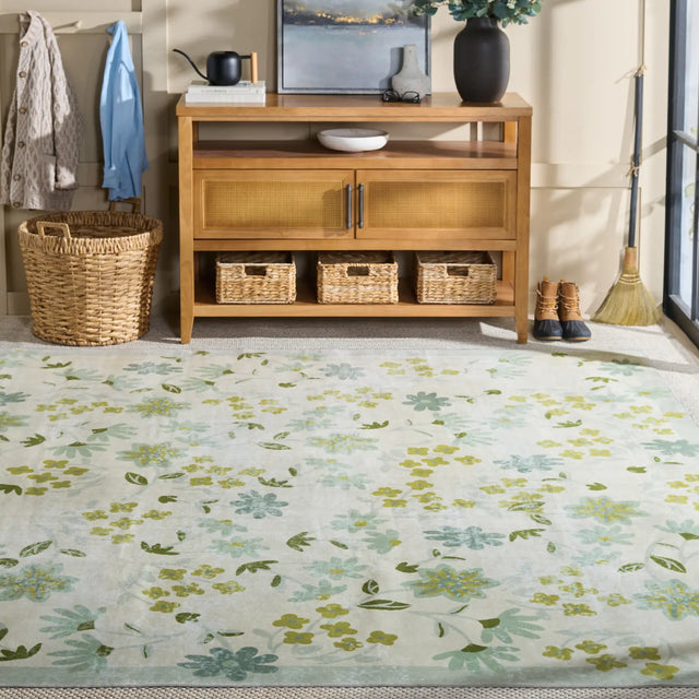 Safavieh Martha Stewart Washable 8'-0" x 10'-0" Rug in Beige / Light Green
