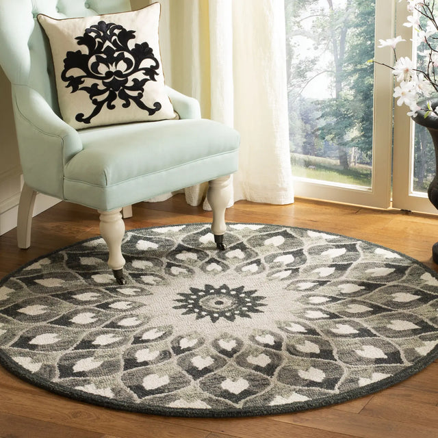Safavieh Novelty 5'-0" x 5'-0" Rug in Charcoal / Ivory