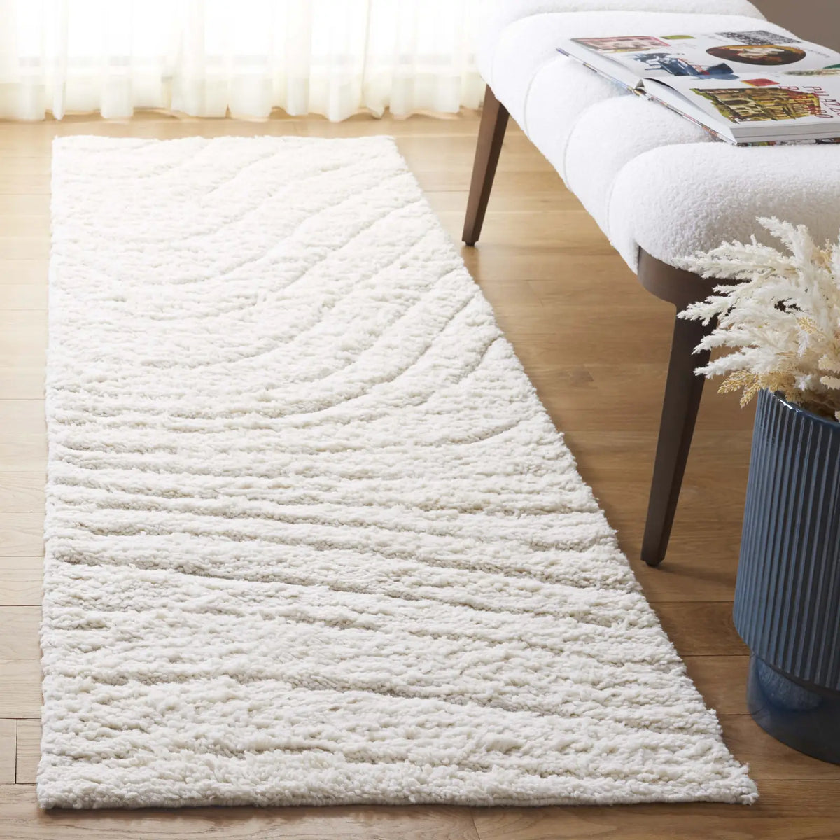 Safavieh Vermont 2'-3" x 8'-0" Rug in Ivory