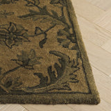 Safavieh Antiquity 7'-6" x 9'-6" Rug in Olive / Green