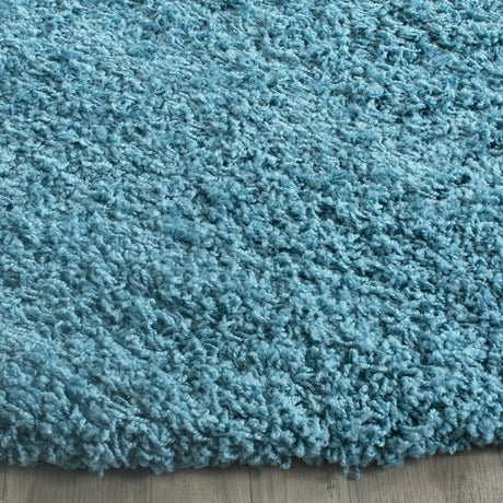 Safavieh Sgl-Laguna Shag 6'-7" x 6'-7" Rug in Turquoise