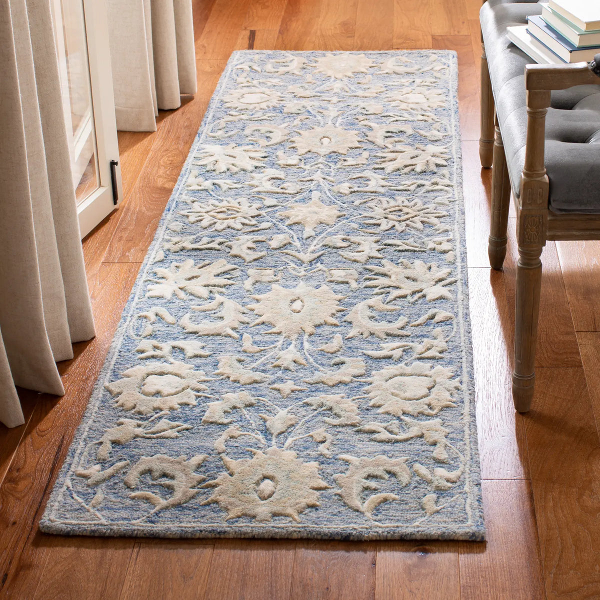 Safavieh Glamour 2'-3" x 8'-0" Rug in Blue / Beige