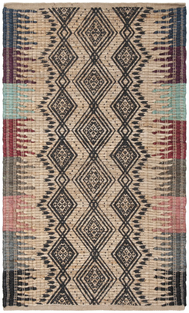 Safavieh Cape Cod 3'-0" x 5'-0" Rug in Natural / Black