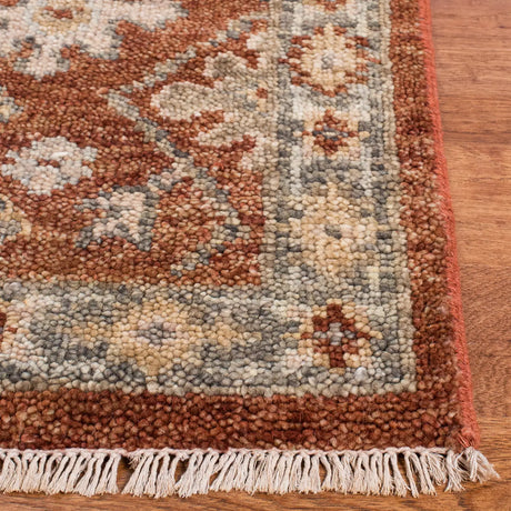 Safavieh Samarkand 6'-0" x 9'-0" Rug in Rust / Grey