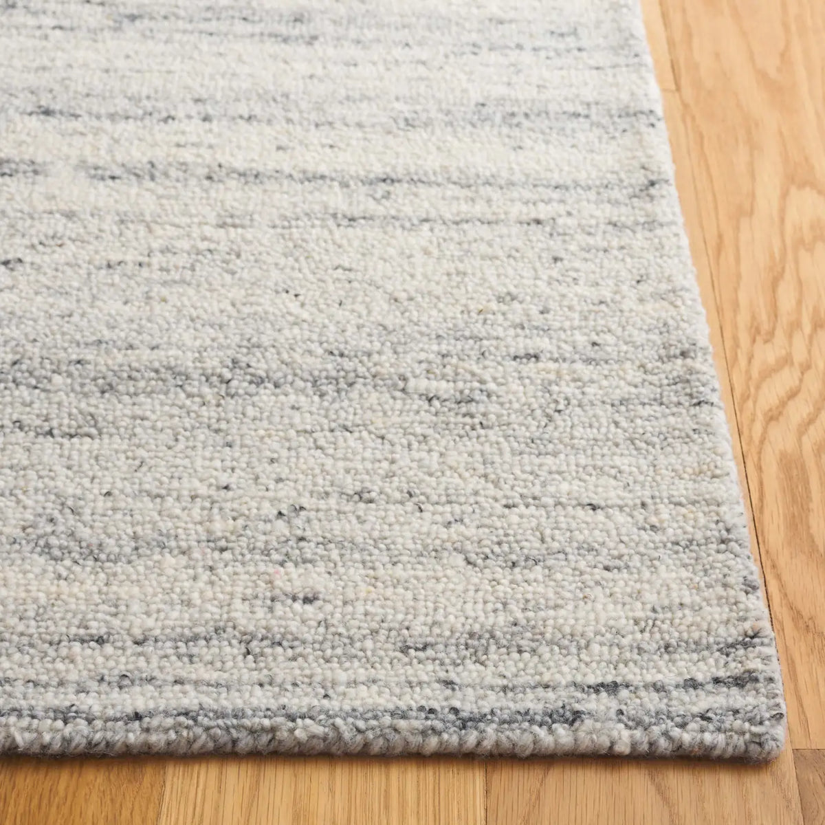 Safavieh Restoration Vintage 4'-0" x 6'-0" Rug in Light Grey / Beige