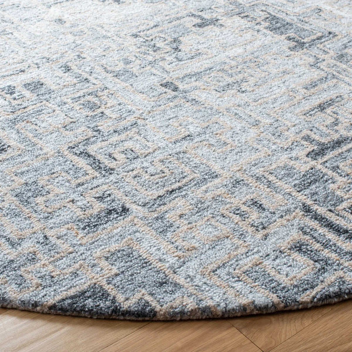 Safavieh Abstract 6'-0" x 6'-0" Rug in Ivory / Black