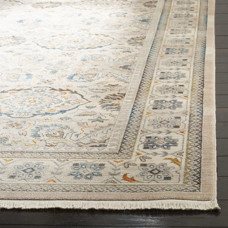 Safavieh Vintage Persian 4'-0" x 6'-0" Rug in Ivory / Light Grey