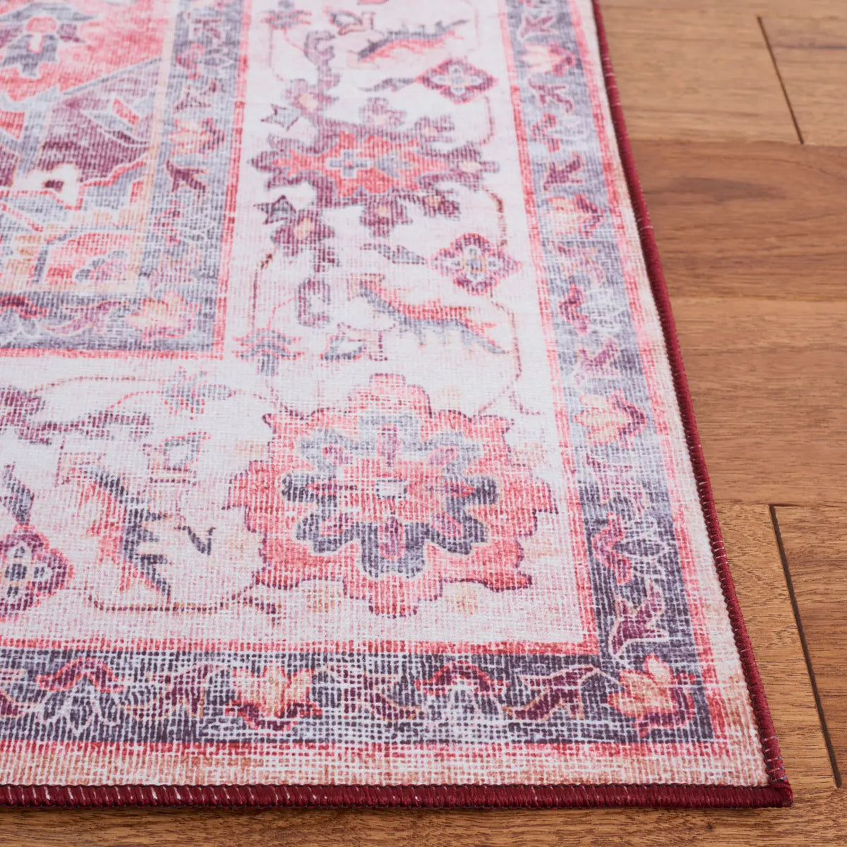 Safavieh Tucson 4'-0" x 6'-0" Rug in Rust / Beige