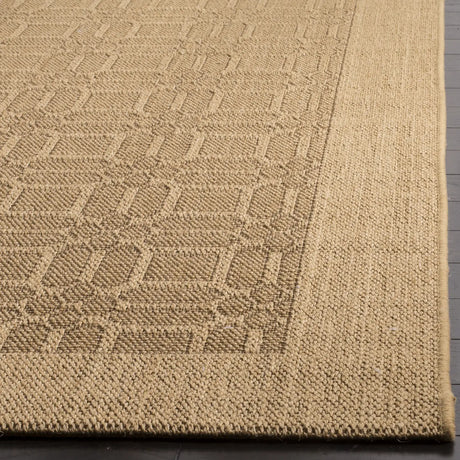 Safavieh Palm Beach 4'-0" x 6'-0" Rug in Maize