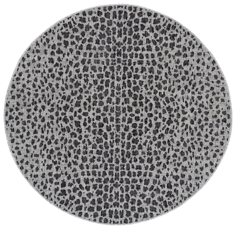 Safavieh Courtyard 5'-3" x 5'-3" Rug in Grey / Black