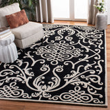 Safavieh Soho 6'-0" x 9'-0" Rug in Black / Ivory