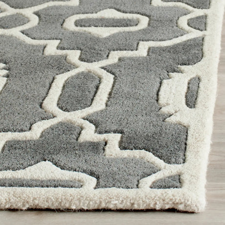 Safavieh Chatham 2'-3" x 11'-0" Rug in Dark Grey / Ivory