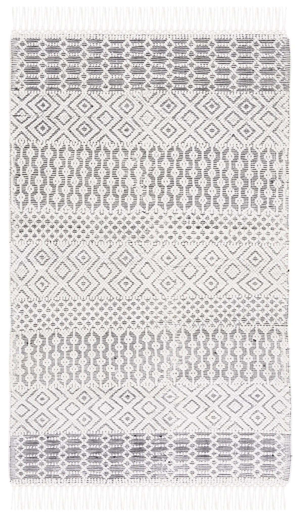 Safavieh Casablanca 4'-0" x 6'-0" Rug in Black / Ivory