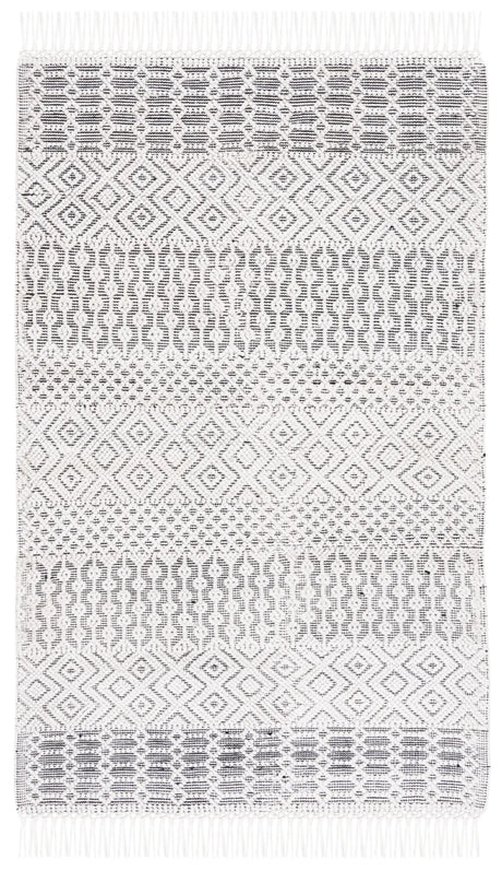 Safavieh Casablanca 4'-0" x 6'-0" Rug in Black / Ivory