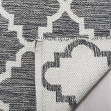 Safavieh Montauk 5'-0" x 8'-0" Rug in Charcoal / Ivory