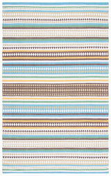 Safavieh Montauk 4'-0" x 6'-0" Rug in Light Blue / Ivory