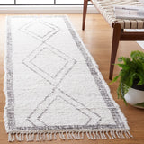 Safavieh Casablanca 2'-3" x 8'-0" Rug in Ivory / Grey