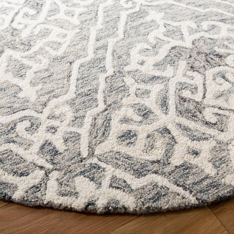 Safavieh Micro-Loop 5'-0" x 5'-0" Rug in Grey / Ivory