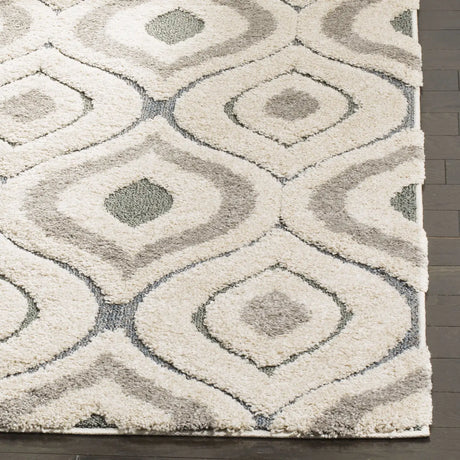 Safavieh Florida Shag 5'-3" x 7'-6" Rug in Cream / Light Blue