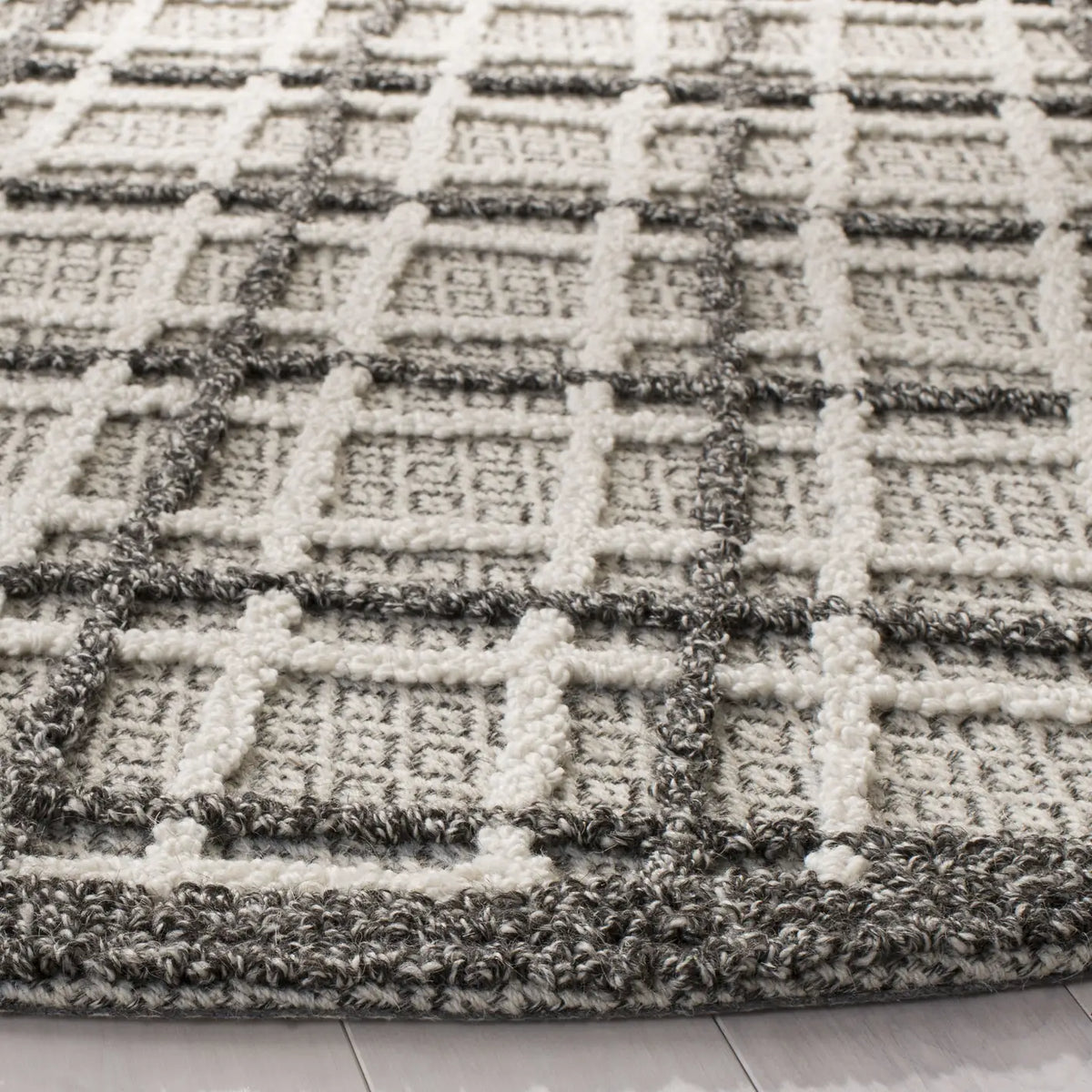 Safavieh Trace 6'-0" x 6'-0" Rug in Dark Grey / Light Grey