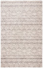 Safavieh Classic Vintage 4'-0" x 6'-0" Rug in Natural / Ivory